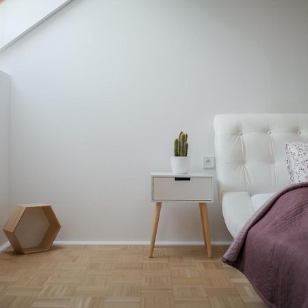 Dot 3 Bdr Apartment With Tyn Cathedral View & Ac Prag Dış mekan fotoğraf